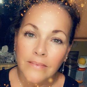 Meet your Posher, Tonia